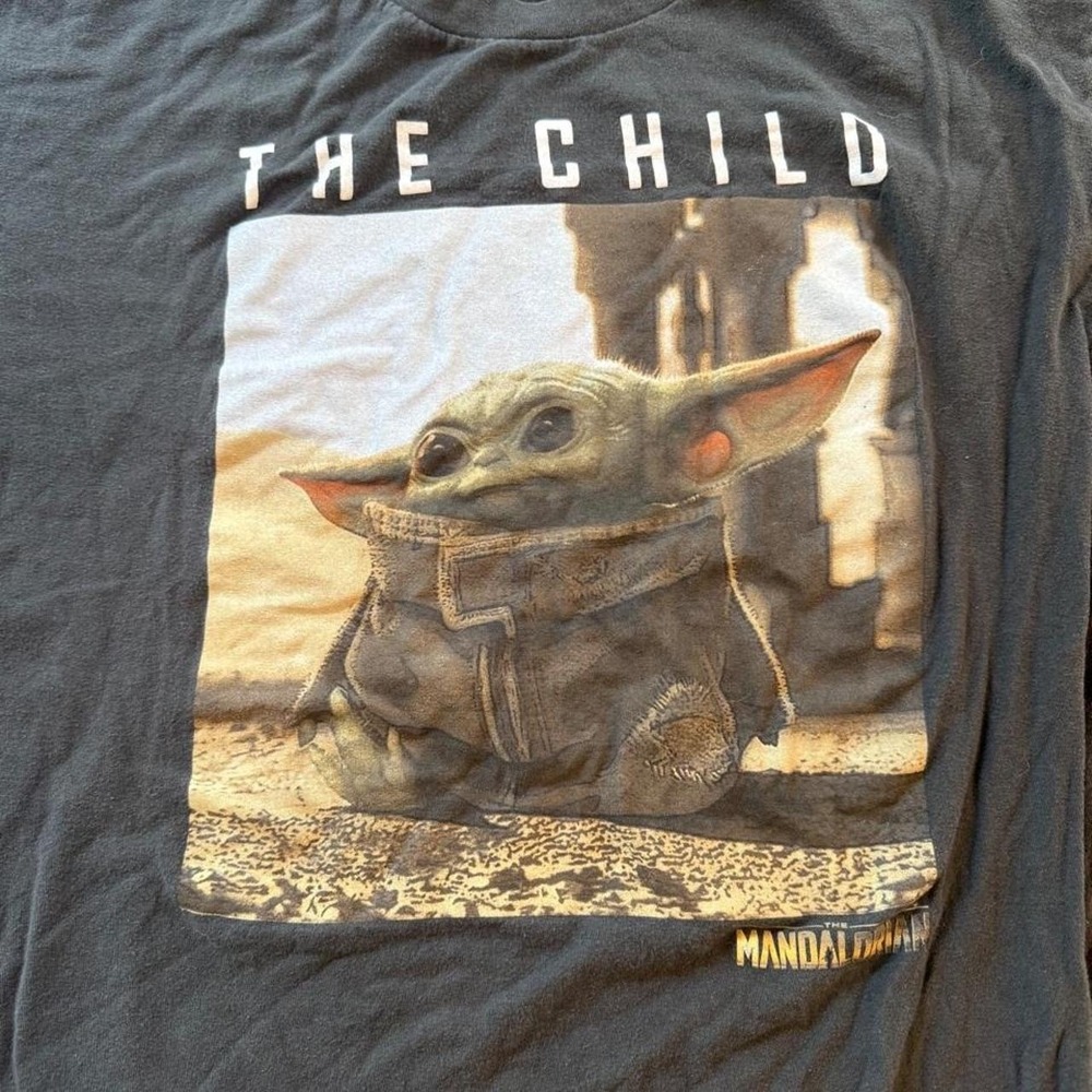 The Mandalorian "The Child" / Grogu graphic tee in washed black. 100% cotton XL